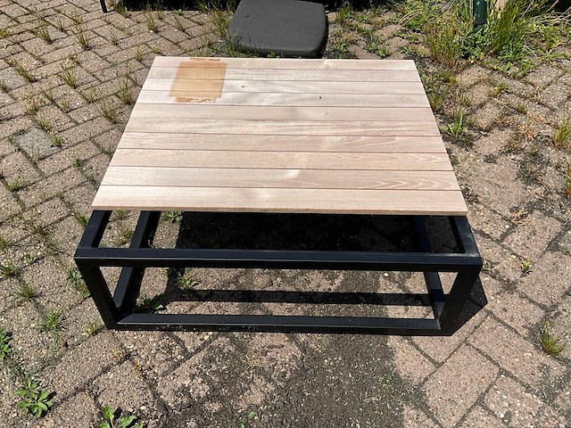 Yoi - tuintafel - afbeelding 2 van  4