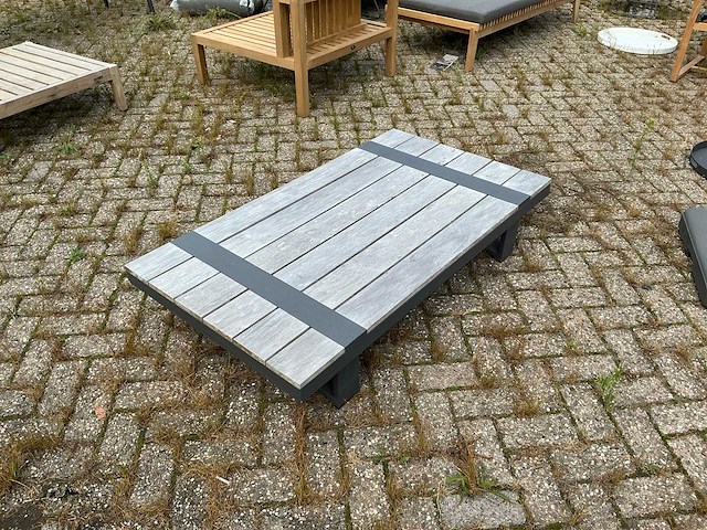 Yoi - tuintafel - afbeelding 3 van  9