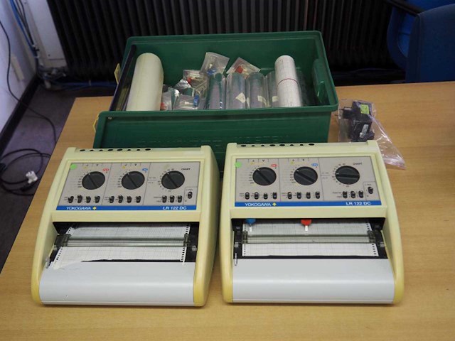 Yokogawa - lr 122 dc y-t - penrecorder (2x) - afbeelding 1 van  4