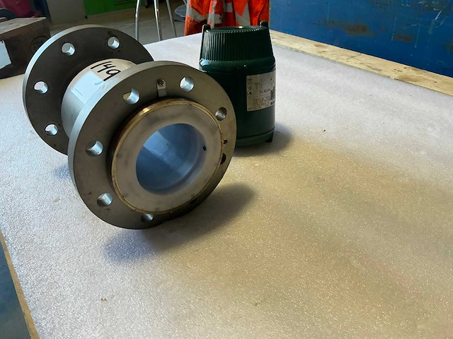 Yokogawa axf100g magnetic flowmeter dn100/pn16 - afbeelding 3 van  8