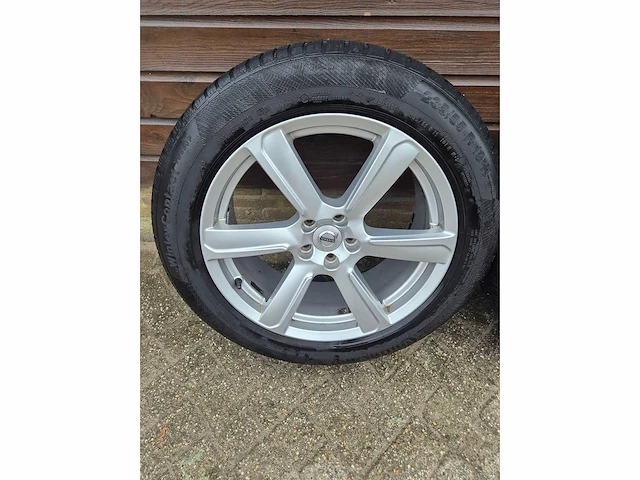Yokohama bluearth winterv905, volvo xc90 autoband met velg(4x) - afbeelding 2 van  7