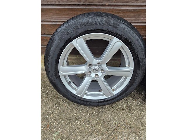 Yokohama bluearth winterv905, volvo xc90 autoband met velg(4x) - afbeelding 1 van  3