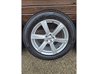 Yokohama bluearth winterv905, volvo xc90 autoband met velg(4x) - afbeelding 2 van  3