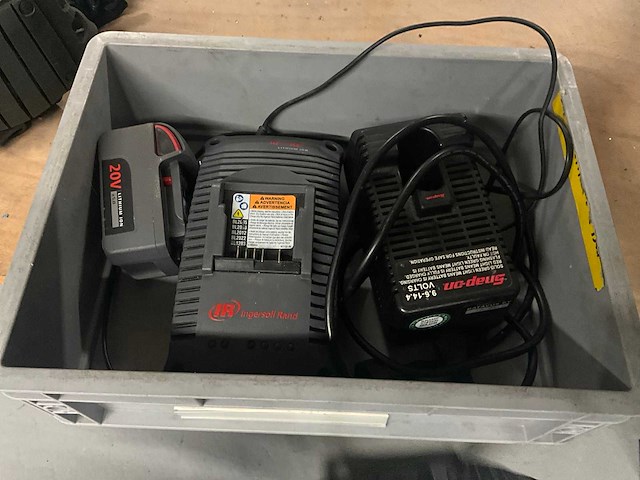 Yokota yz-t800 accu momentsleutel (2x) - afbeelding 9 van  9