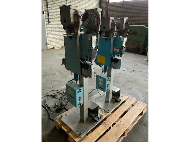 Yoshida kogyok.k nmsam-86000 ponsmachine - afbeelding 4 van  8