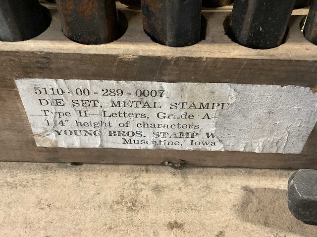 Young bros slagletter set - afbeelding 1 van  4