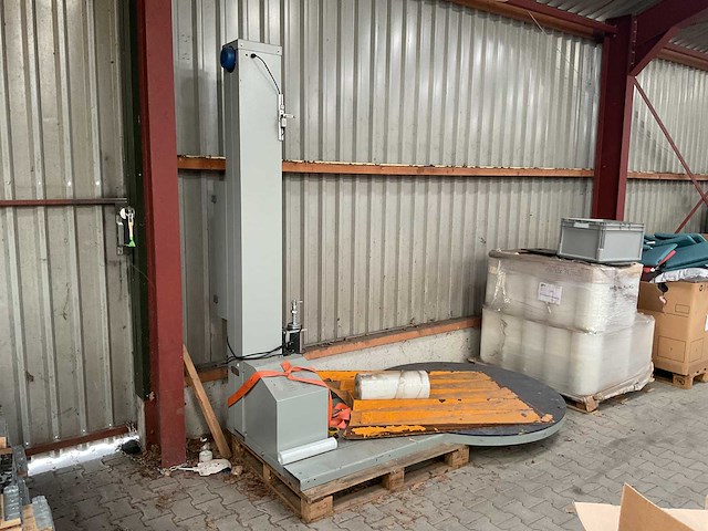 Young sunpack europe - 2024 - mh-fg 1000 as - palletfoliewikkelaar - afbeelding 2 van  3