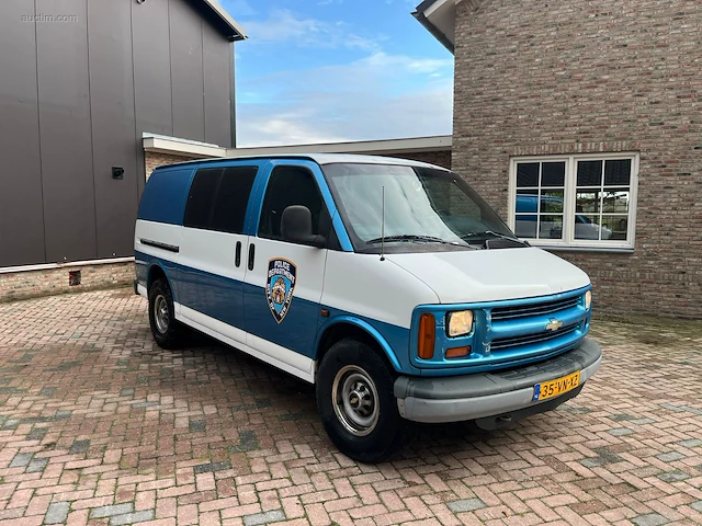 Youngtimer chevrolet chevy - afbeelding 11 van  16