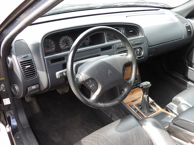 Youngtimer, citroën, xm, 3.0 v6 exclusive, blauw-metallic, 1995 - afbeelding 32 van  121