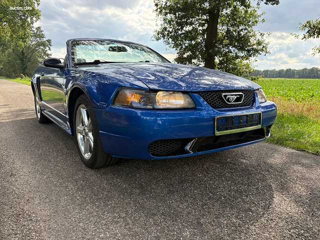 Youngtimer ford mustang - afbeelding 1 van  38