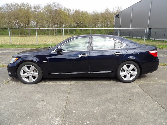 Youngtimer, lexus, ls, 460 president, blauw-metallic, 2009 - afbeelding 30 van  106