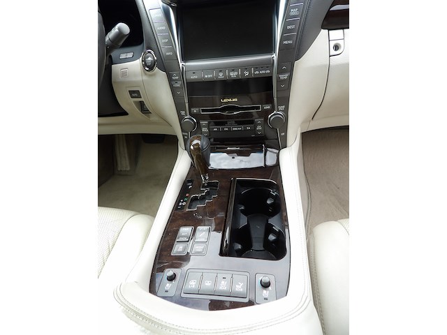 Youngtimer, lexus, ls, 460 president, blauw-metallic, 2009 - afbeelding 91 van  106