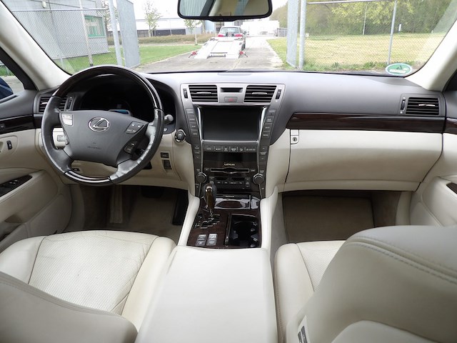 Youngtimer, lexus, ls, 460 president, blauw-metallic, 2009 - afbeelding 94 van  106