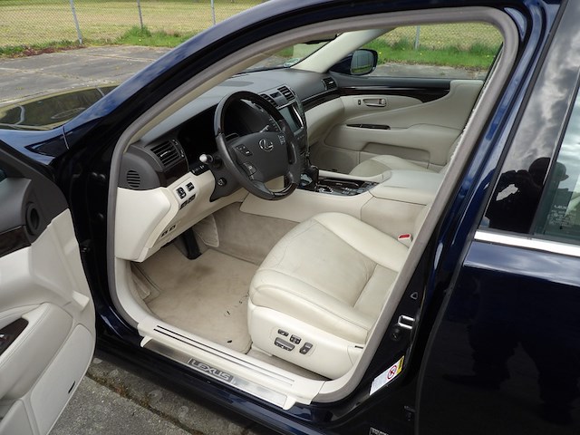 Youngtimer, lexus, ls460, 460 president, blauw-metallic, 2009 - afbeelding 95 van  106