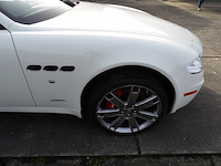 Youngtimer, maserati, quattroporte, wit, 2008 - afbeelding 6 van  82