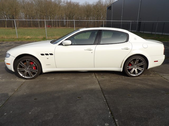 Youngtimer, maserati, quattroporte, wit, 2008 - afbeelding 1 van  82