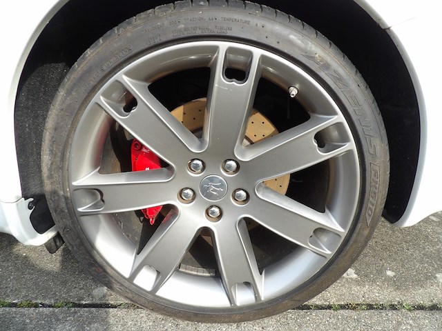 Youngtimer, maserati, quattroporte, wit, 2008 - afbeelding 22 van  82