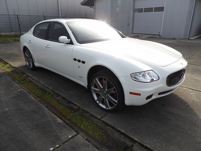 Youngtimer, maserati, quattroporte, wit, 2008 - afbeelding 12 van  82