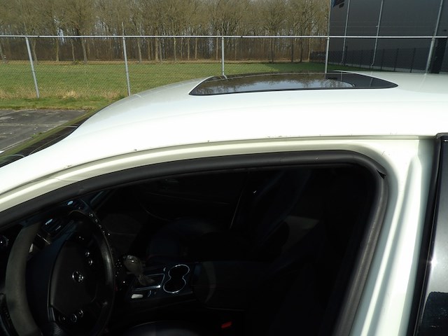 Youngtimer, maserati, quattroporte, wit, 2008 - afbeelding 44 van  82