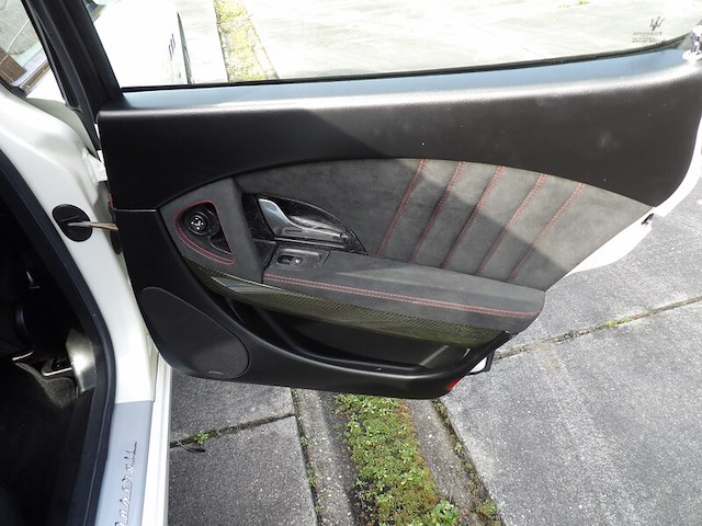 Youngtimer, maserati, quattroporte, wit, 2008 - afbeelding 63 van  82