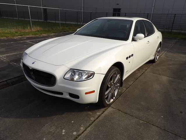 Youngtimer, maserati, quattroporte, wit, 2008 - afbeelding 67 van  82