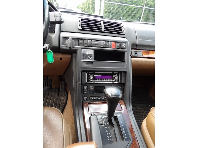 Youngtimer, range rover, lp p38 4.6 v8, groen-metallic, 1995 - afbeelding 17 van  53