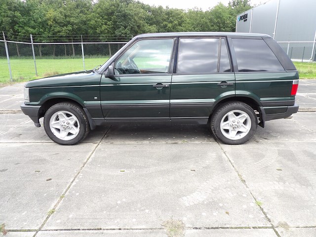 Youngtimer, range rover, lp p38 4.6 v8, groen-metallic, 1995 - afbeelding 52 van  53