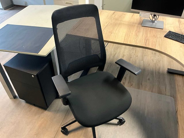 Youp elektrische verstelbaar hoekbureau - afbeelding 6 van  6