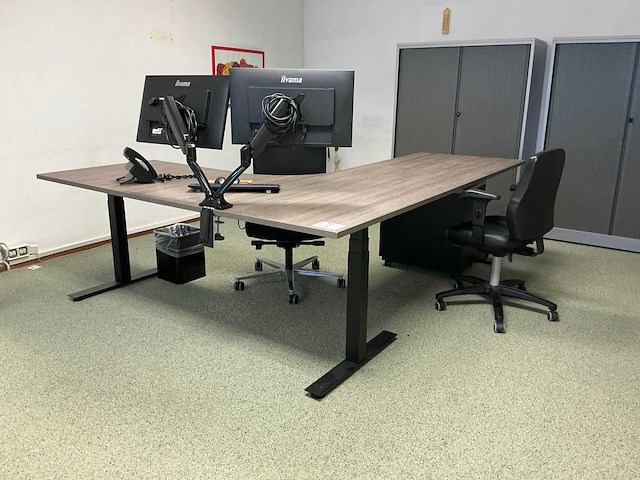 Youp elektrische verstelbaar hoekbureau - afbeelding 1 van  7