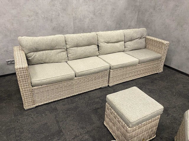 Your own living - kunststof rotan tuinset met kussens - afbeelding 13 van  18