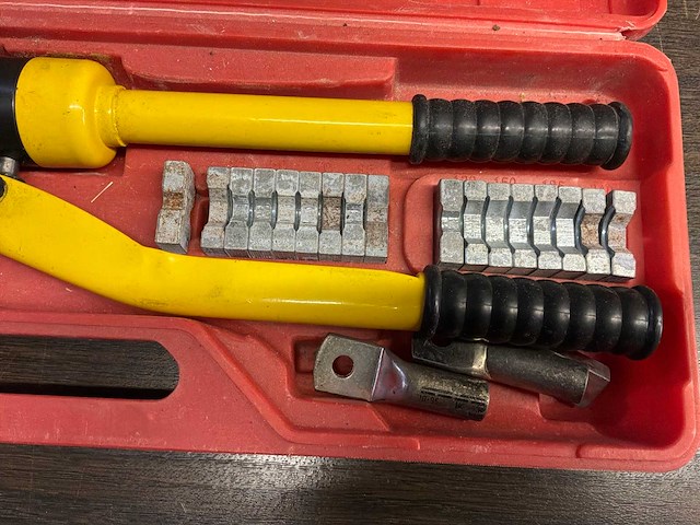 Yqk 300 kabelschoenperstang - afbeelding 2 van  2