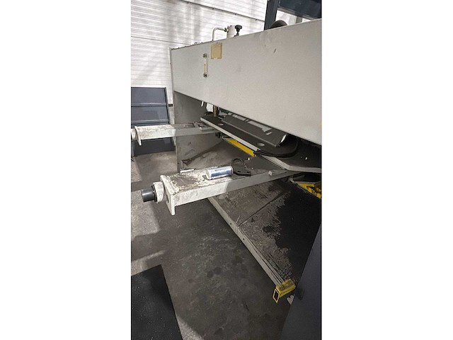 Ysd - 2005 - hga 20/4 - guillotineschaar - afbeelding 3 van  6