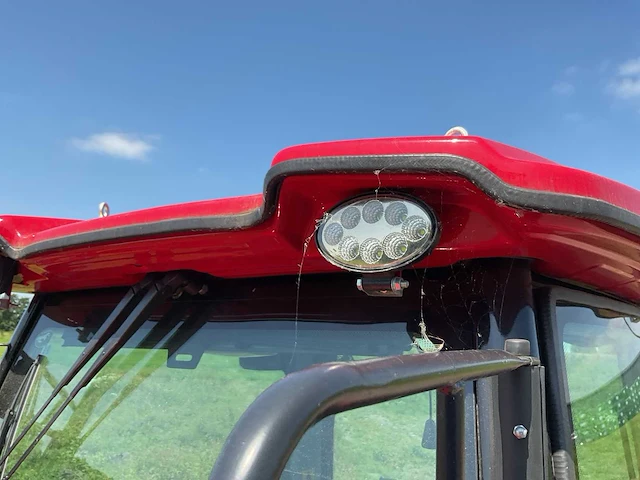 Yto nmf704c vierwielaangedreven landbouwtractor - afbeelding 15 van  53