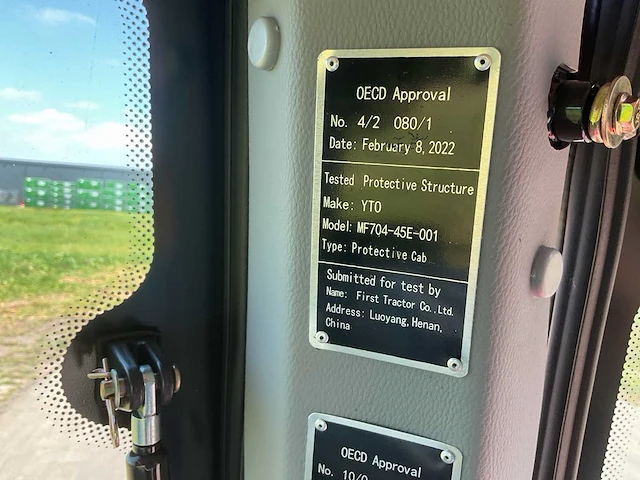 Yto nmf704c vierwielaangedreven landbouwtractor - afbeelding 20 van  53