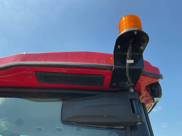 Yto nmf704c vierwielaangedreven landbouwtractor - afbeelding 52 van  53