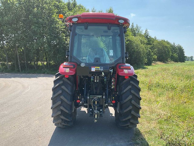 Yto nmf704c vierwielaangedreven landbouwtractor - afbeelding 5 van  52