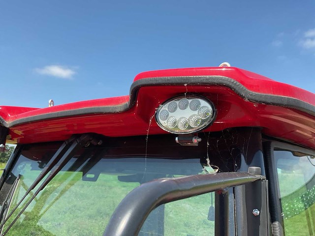 Yto nmf704c vierwielaangedreven landbouwtractor - afbeelding 14 van  52