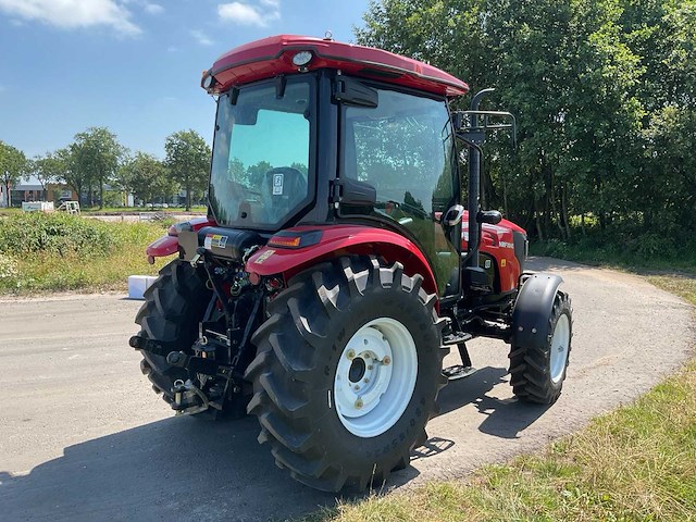Yto nmf704c vierwielaangedreven landbouwtractor - afbeelding 7 van  13
