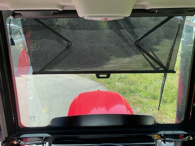 Yto nmf704c vierwielaangedreven landbouwtractor - afbeelding 25 van  52