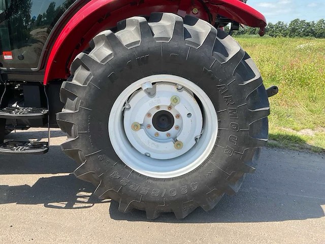 Yto nmf704c vierwielaangedreven landbouwtractor - afbeelding 34 van  52