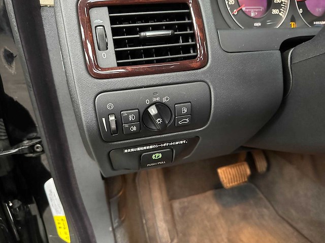 Yv1bw985081022818 volvo v70 3.2 6-cilinder 238pk 2008 youngtimer - afbeelding 13 van  42