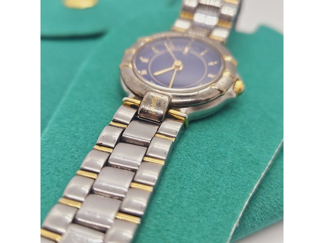 Yves saint laurent two tone dameshorloge, horloge loopt niet - afbeelding 4 van  7