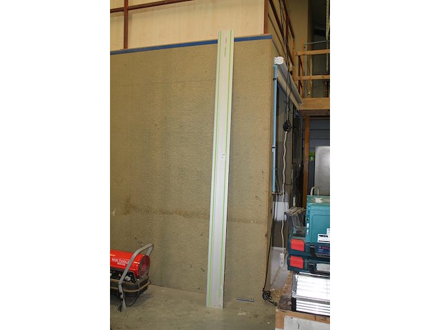 Zaaggeleider festool fs 3000/2. let op! enkele beschadigingen. - afbeelding 2 van  3