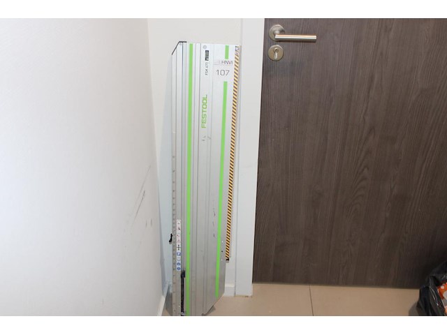 Zaaggeleider festool type fsk 670, lengte 105 cm. - afbeelding 1 van  2
