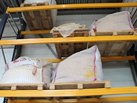 Zaagsel in diverse grofheden in 6 bigbags en 3 palletboxen. - afbeelding 4 van  4