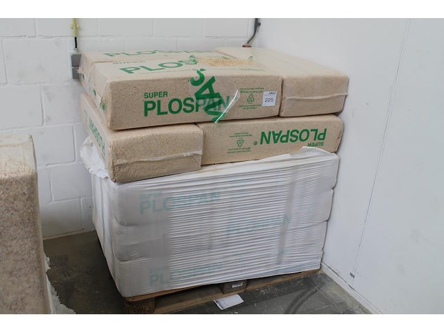 Zaagsel plospan super op pallet. 15 balen. - afbeelding 1 van  3