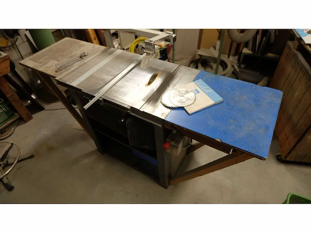 Zaagtafels en diverse machines (8x) - afbeelding 20 van  20