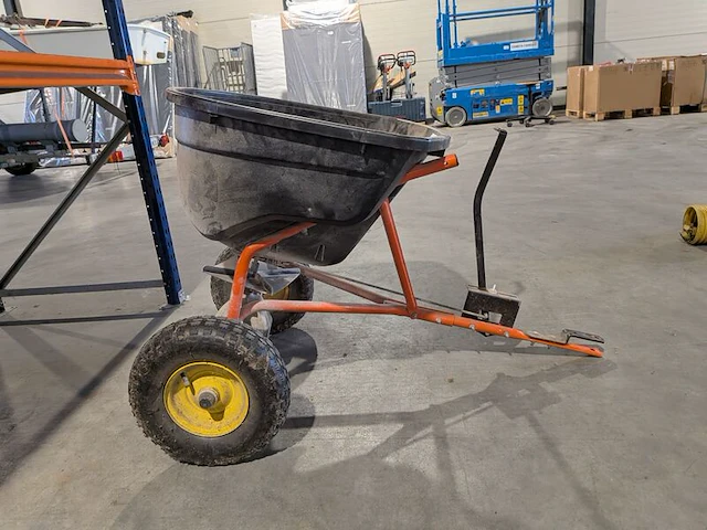 Zaaier / strooier agrifab - afbeelding 2 van  6