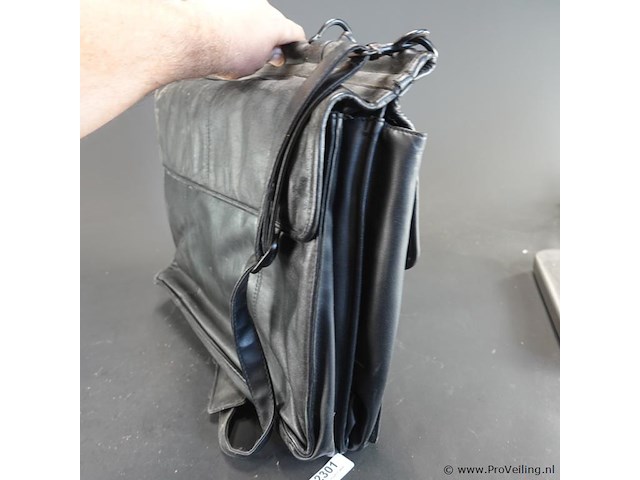 Zacht lederen (laptop)tas - afbeelding 3 van  5
