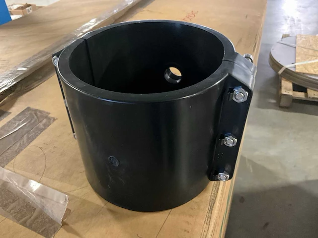 Zadel met versterkte ring (60x) - afbeelding 1 van  4